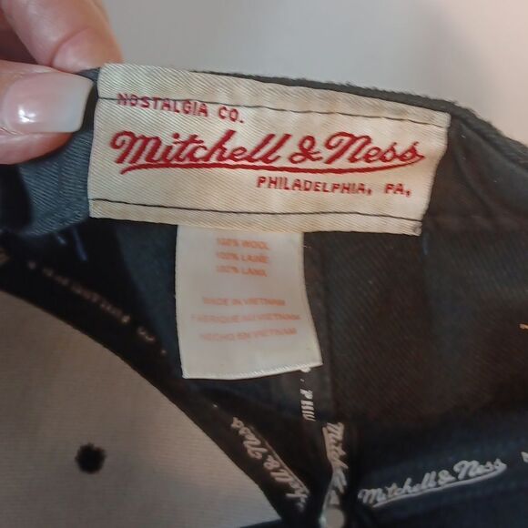 Chicago Bulls NBA Wool Faux Leather Cap - Picture 5 of 9